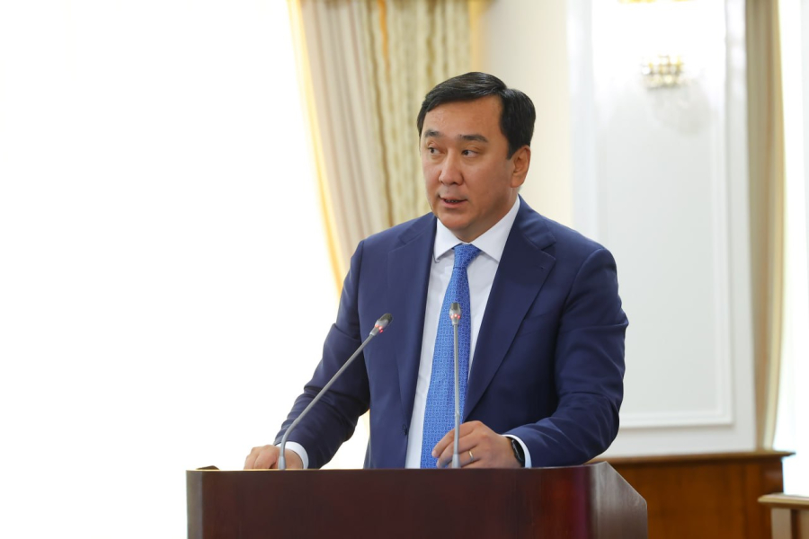 Через Казахстан стали перевозить больше грузов: транзит вырос на 13,1%