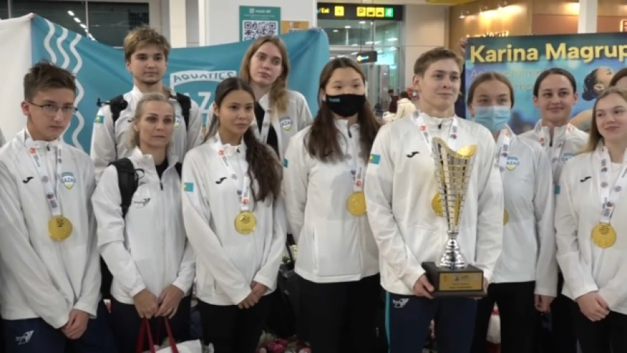 Сборная Казахстана вернулась с громкой победой из Индии