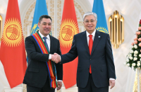 Токаев вручил президенту Кыргызстана орден «Достық» I степени