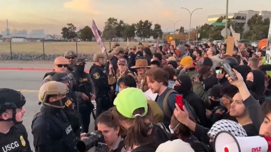 АҚШ-та көші-қон саясатына қарсы шеру өтті