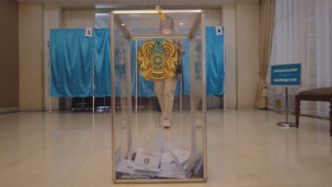Избирательные участки закрылись в Китае, Корее и Японии