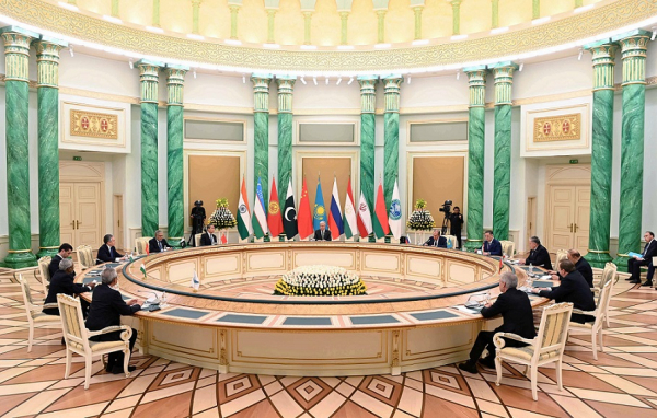 Токаев провел встречу с главами МИД стран ШОС