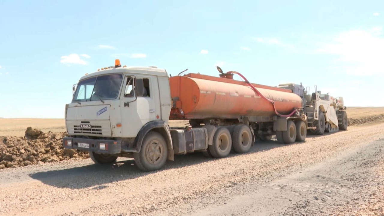 Ақтөбе облысында 460 шақырымнан астам жол жөнделеді