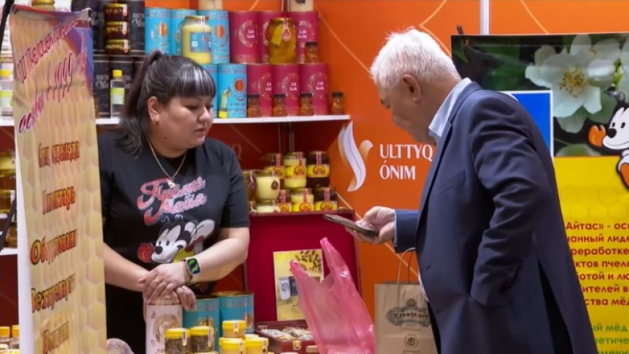 В Астане проходит выставка отечественных производителей