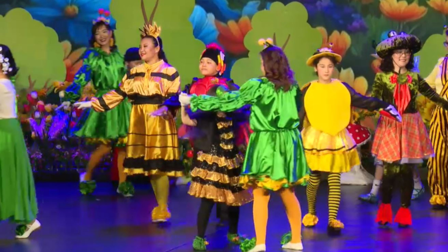 Бас шаһарда балалар спектакль қойды