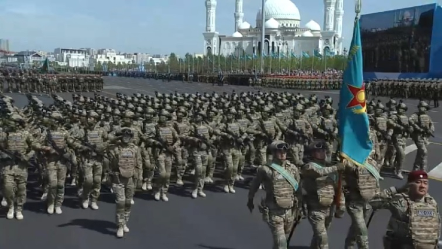 Самые яркие моменты военного парада в столице