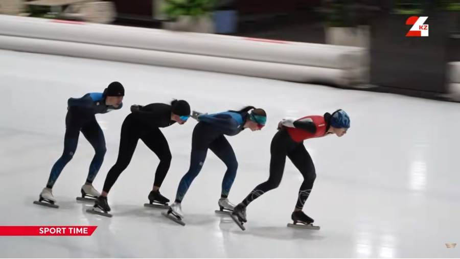 В Астане бесплатно проходят тренировки по конькобежному спорту