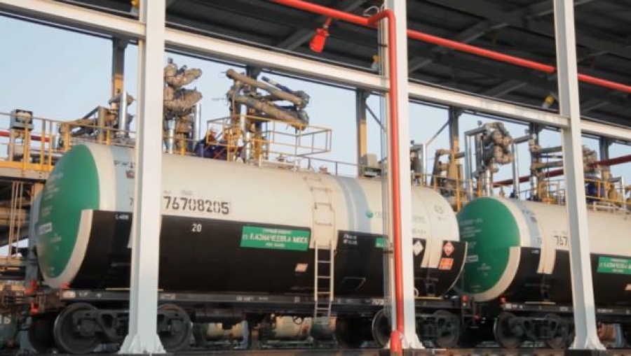 Елімізде әуе отынын өндіретін зауыт ашылады