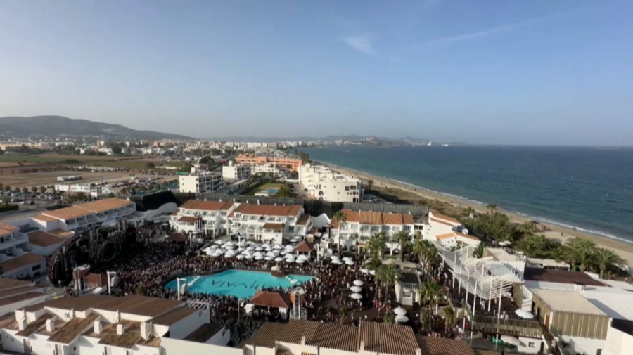 Чрезмерный туризм вызвал нехватку жилья на Ибице