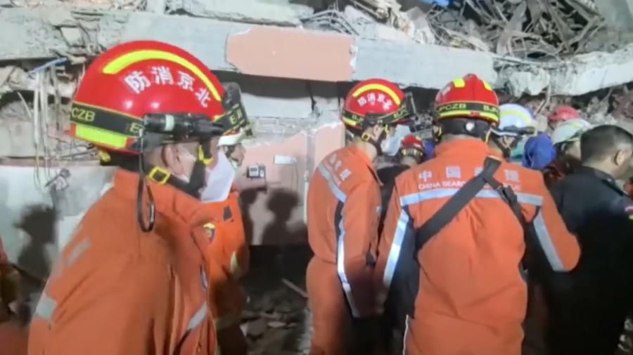 Мьянмада үйінді астынан әйел адам құтқарылды