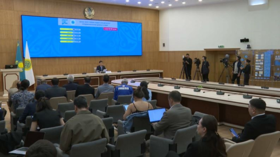 Елде 2 млн-нан астам азамат дауыс беріп үлгерді. Live