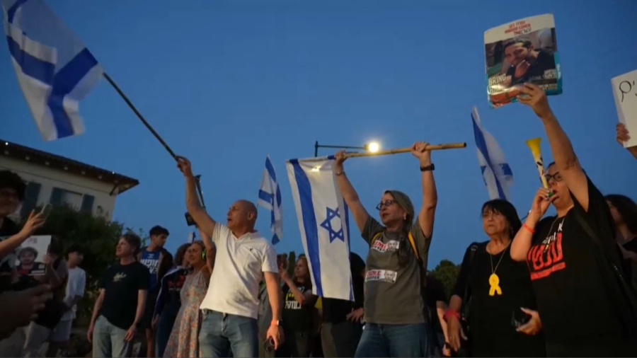 Израильде тұтқындардың отбасылары шеруге шықты