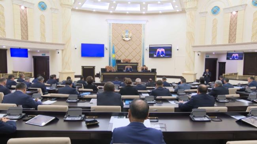 Казахстанцы смогут легально работать в Катаре