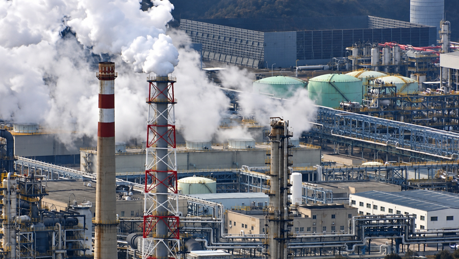 Мировые цены на нефть снижаются после роста накануне
