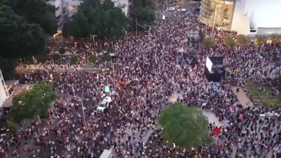 Тысячи израильтян вышли на антиправительственный протест