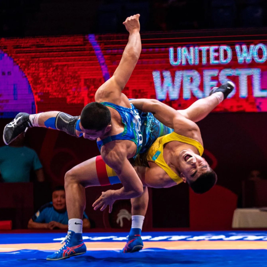 Молодежный чемпионат Казахстана по борьбе стартовал в Караганде