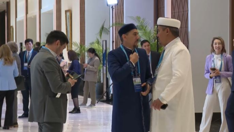 Молодые духовные лидеры обсудили преемственность и толерантность в Астане