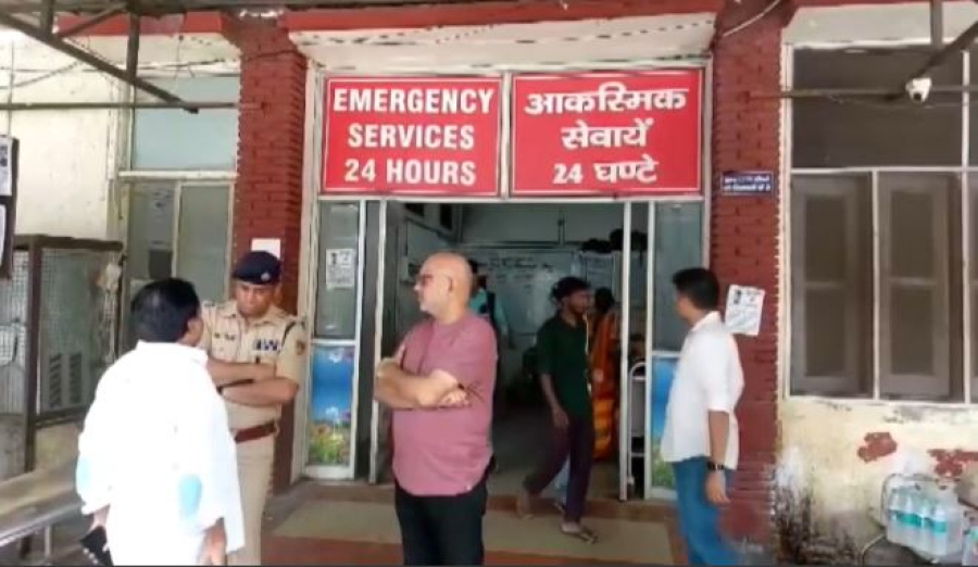 Үндістанда ғибадатханадағы дүрбелеңнен 6 адам опат болды