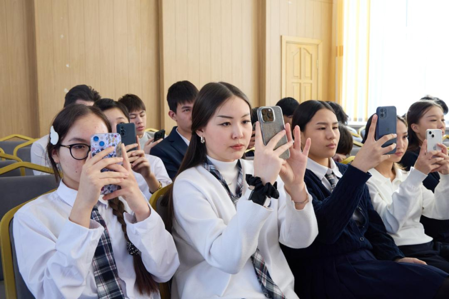 В рамках AI-Sana запущен ИИ-агент для профориентации школьников