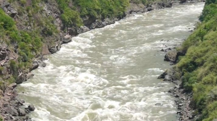 Индия перекрыла подачу воды Пакистану через плотину на реке Чинаб