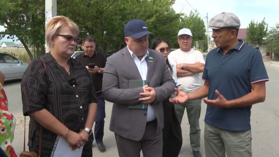 Жители Кемертогана обратились с просьбой к мажилисменам