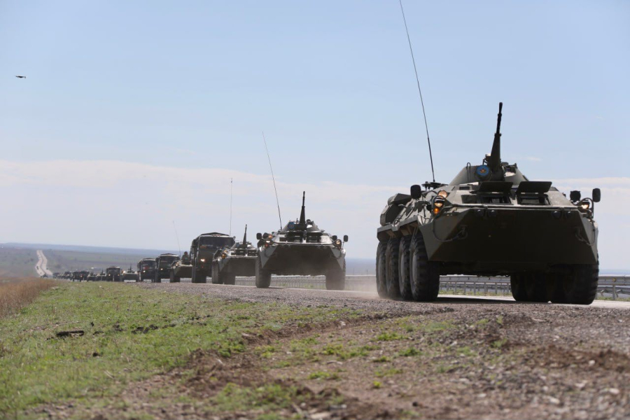 Казахстанцев предупредили о передвижении военной техники