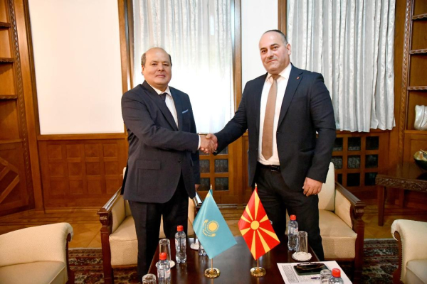Парламентариев Северной Македонии пригласили в Астану