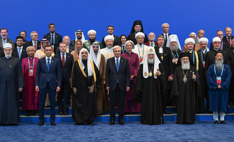 Президент: дін басшылары – бейбітшілік елшілері