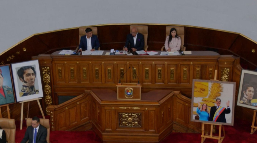 Венесуэлада 400-ден астам тұтқын түрмеден босатылды