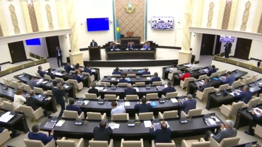Конец эпохи: состоялось последнее заседание Сената