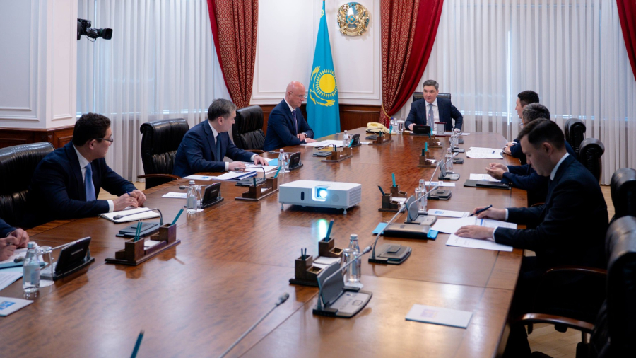 Олжас Бектенов провел совещание по развитию геологоразведки и недропользования