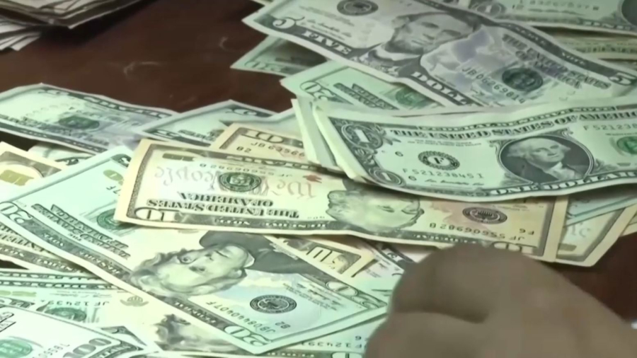 Госдолг Аргентины достиг $471 млрд