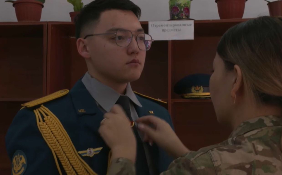 Для военнослужащих начали шить торжественную форму к параду Победы