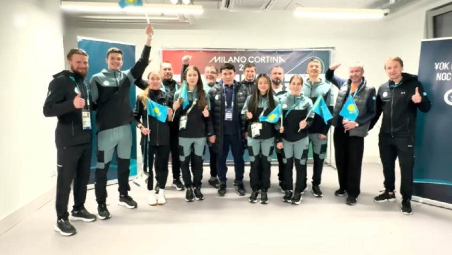 Министр спорта РК посетил Олимпийскую деревню в Милане