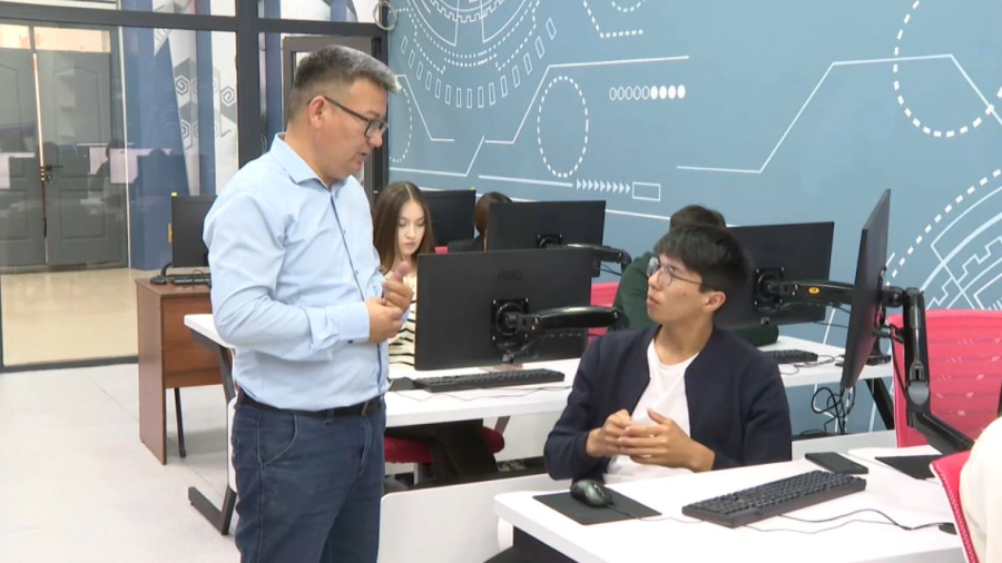 Семейдегі Шәкәрім университеті қос дипломды білім беру жүйесін іске қосты