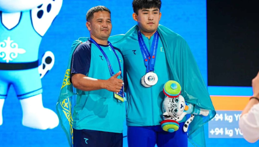 Қазақстан жастар құрамасы ауыр атлетикадан Азия чемпионатында топ жарды