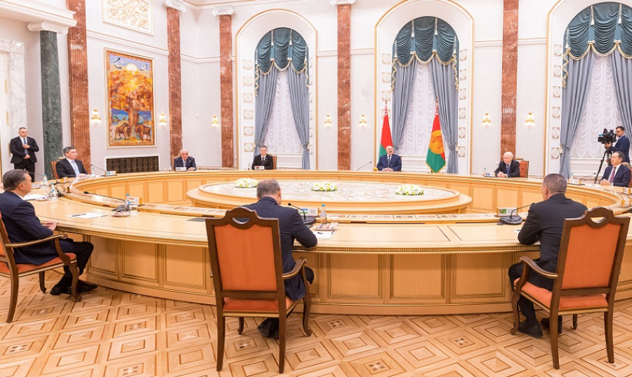 Бектенов принял участие в заседании ЕМПС в Минске