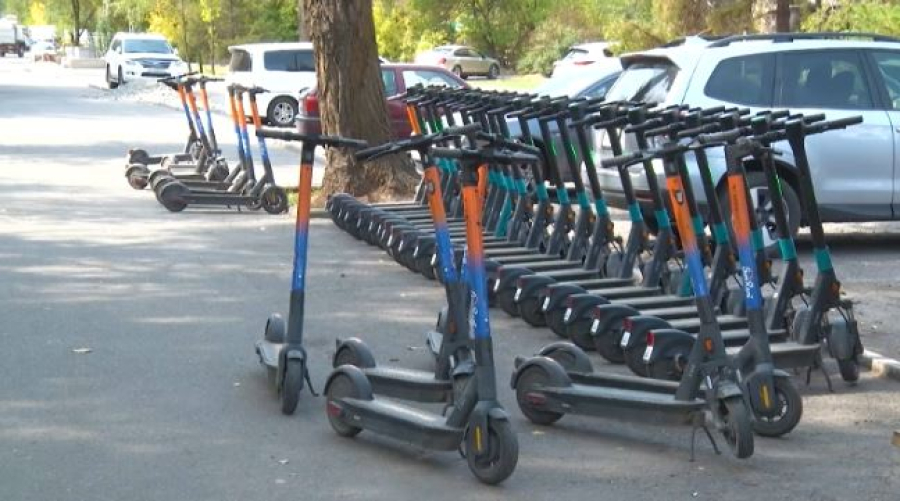 Прокат электросамокатов предложили запретить в Бишкеке