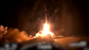 SpaceX вывела на орбиту интернет-спутники