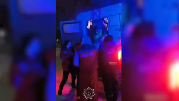 Құтқарушылар жүкті әйелге көмек көрсетті