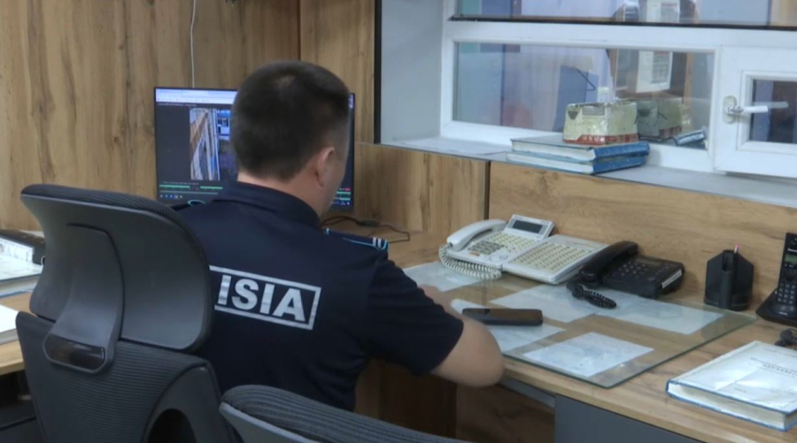 Мошенники едва не оставили пенсионерку без жилья