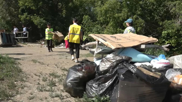 Оралдық жастар қала тазалығына үлес қосты