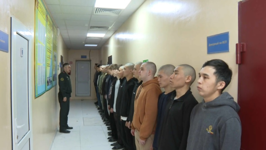 Около 700 жителей области Абай отправятся в армию