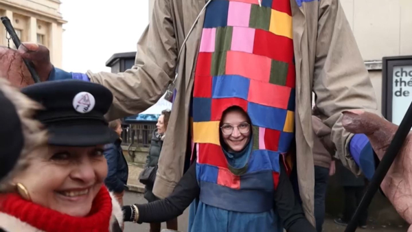 Францияда жаңа заңға қарсы шерулер өтті