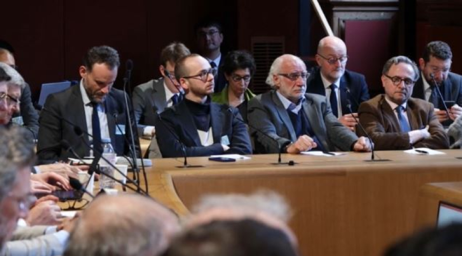 Еліміздің жаңа Конституция жобасын француз сарапшылары мен медиа өкілдері де талқылап жатыр