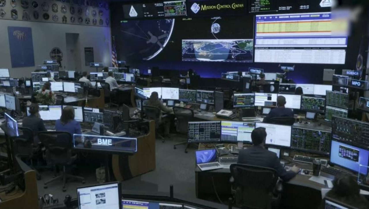 Экипаж миссии «Артемида-2» летит к Луне