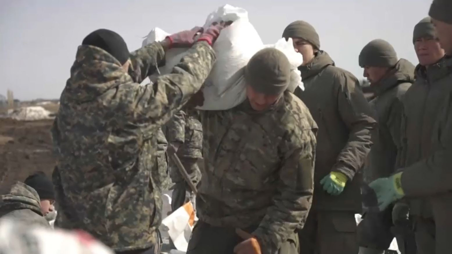 До 10 тысяч военнослужащих могут направить для помощи в ликвидации последствий паводков