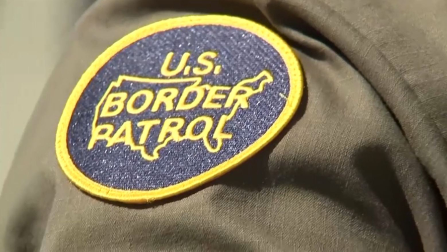 АҚШ-та мигранттар әскери базаларға орналасады