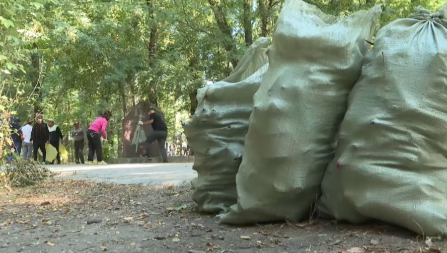 Жамбылда 2000 адам Дүниежүзілік тазалық күніне қатысты