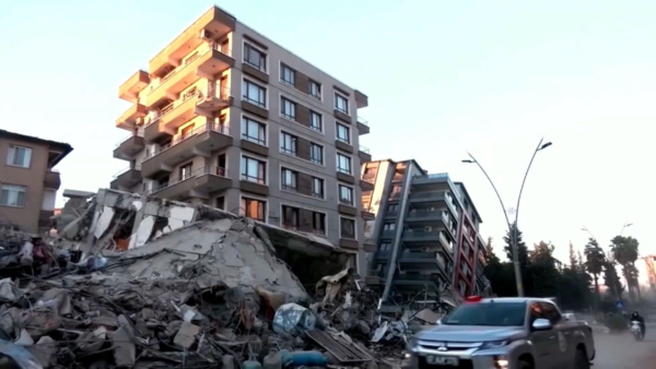 Түркияда жер сілкінісі кезіндегі апатқа кінәлі мердігерлер сотталды